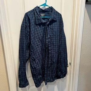 Men’s teal plaid button up